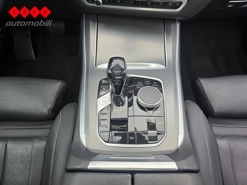 BMW X5 2020: fotografija 12