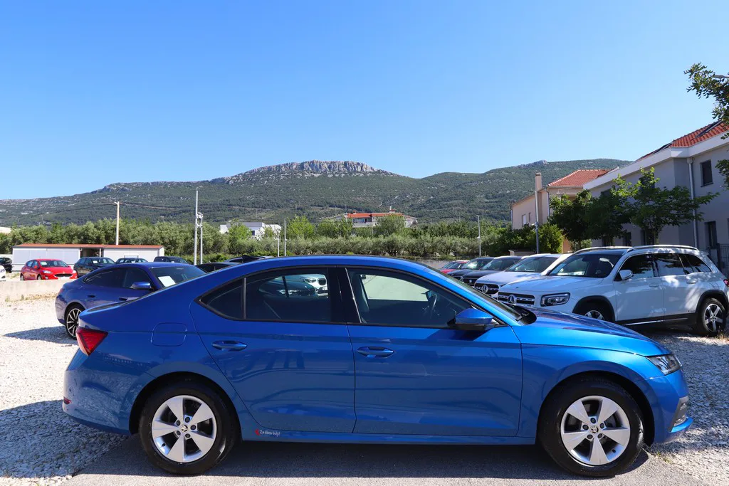 Škoda Octavia 2021 – fotografija 2