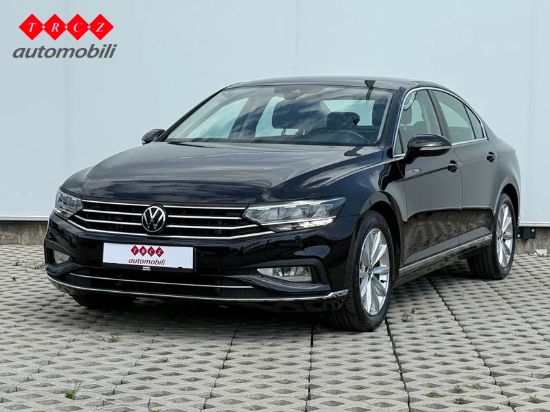 Volkswagen Passat 2021: fotografija 1