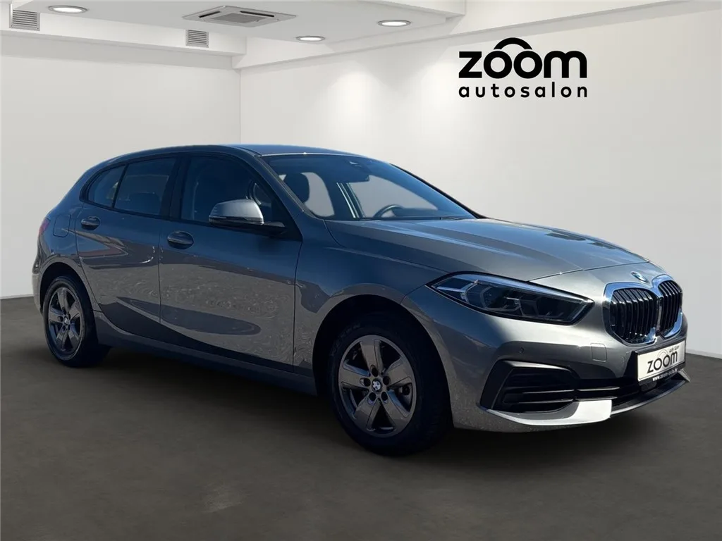 BMW 1-series118i 2023 – fotografija 2