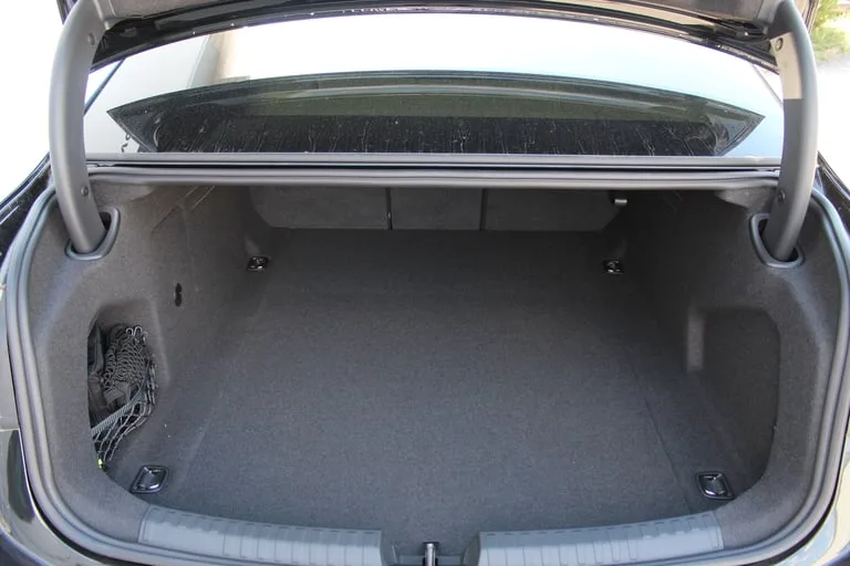 Audi A6 2026: fotografija 16