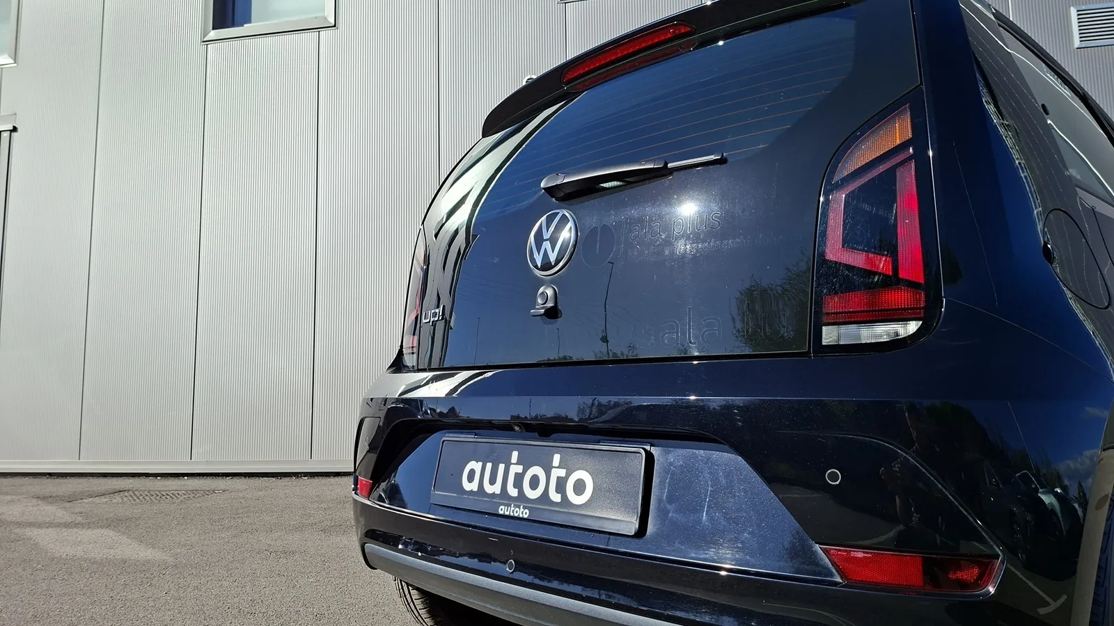 Volkswagen Up! 2023: fotografija 20