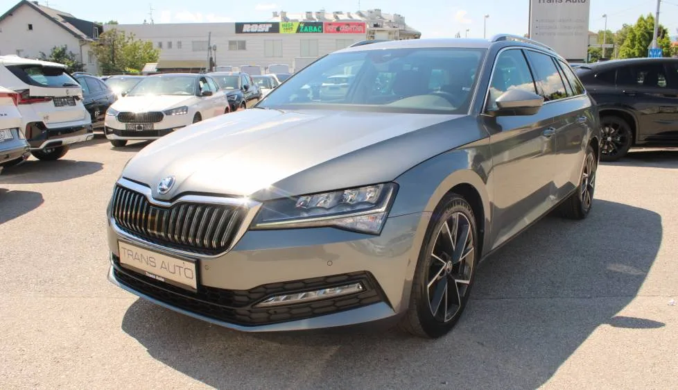 Škoda Superb Combi 2022 – fotografija 1