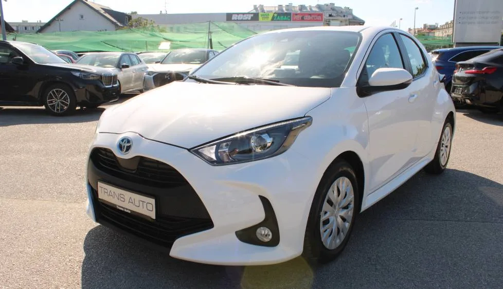 Toyota Yaris 2022 – fotografija 1