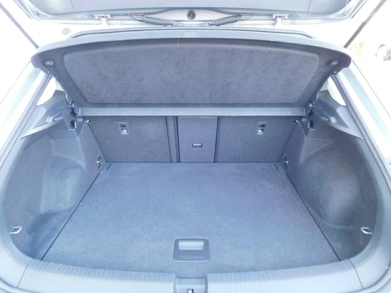 Volkswagen T-Roc 2023: fotografija 14