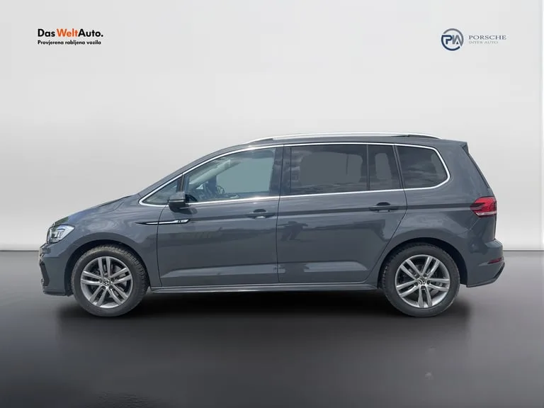 Volkswagen Touran 2022: fotografija 2