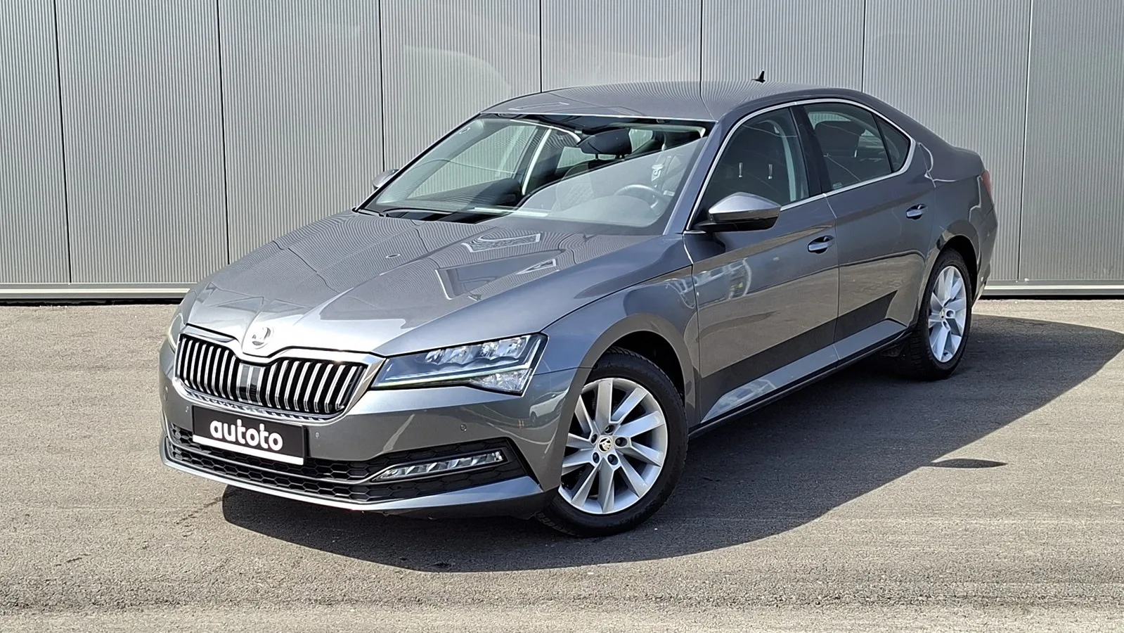 Škoda Superb 2022 – fotografija 1