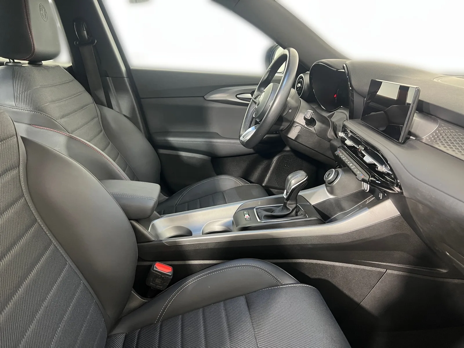Alfa Romeo Tonale 2023 – fotografija 22
