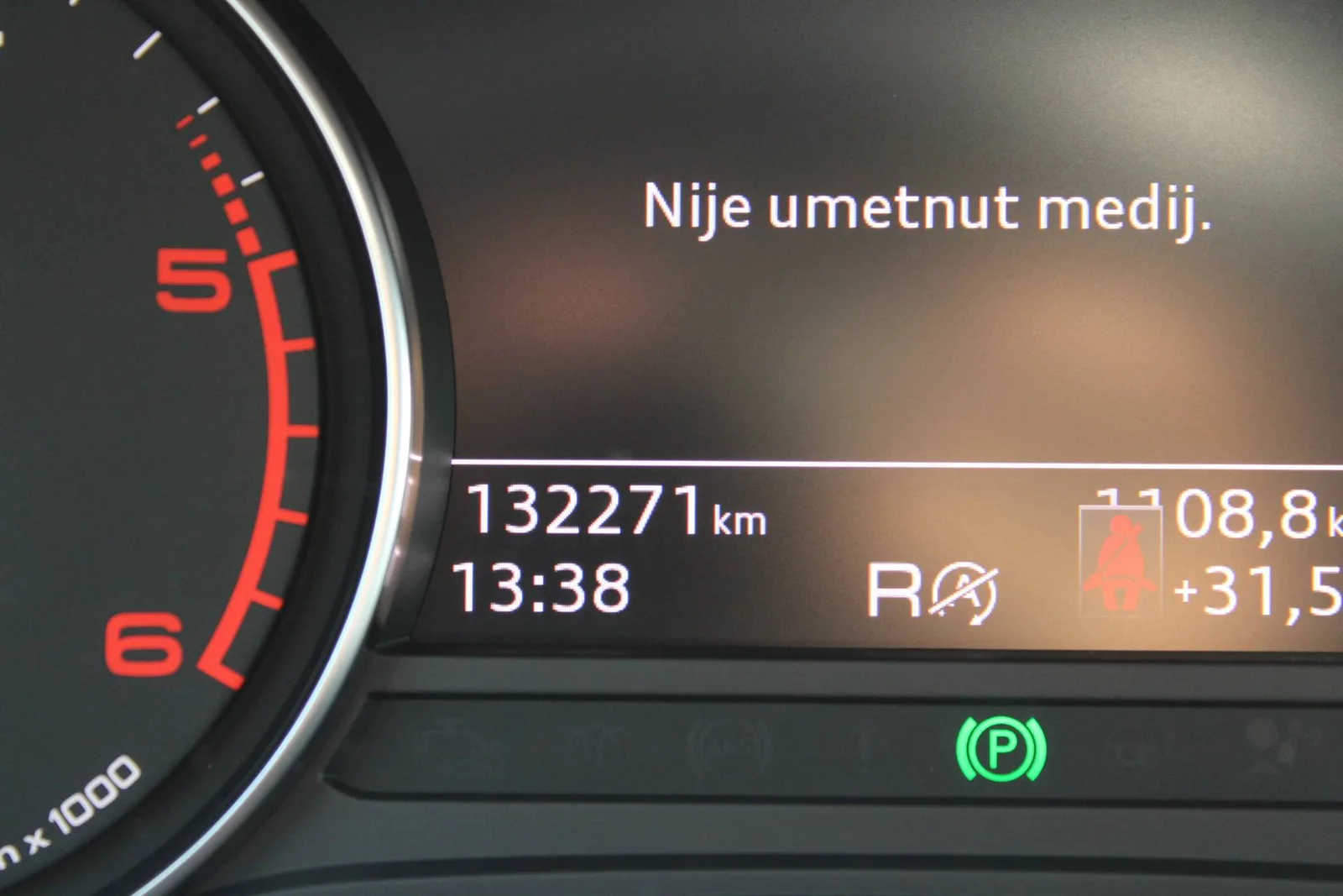 Audi A4 2022: fotografija 21