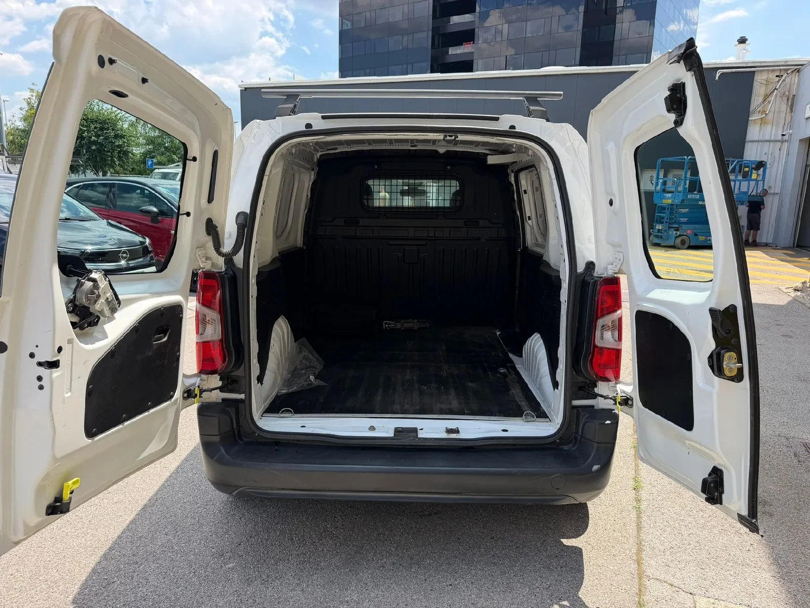 Opel Combo 2021 – fotografija 19