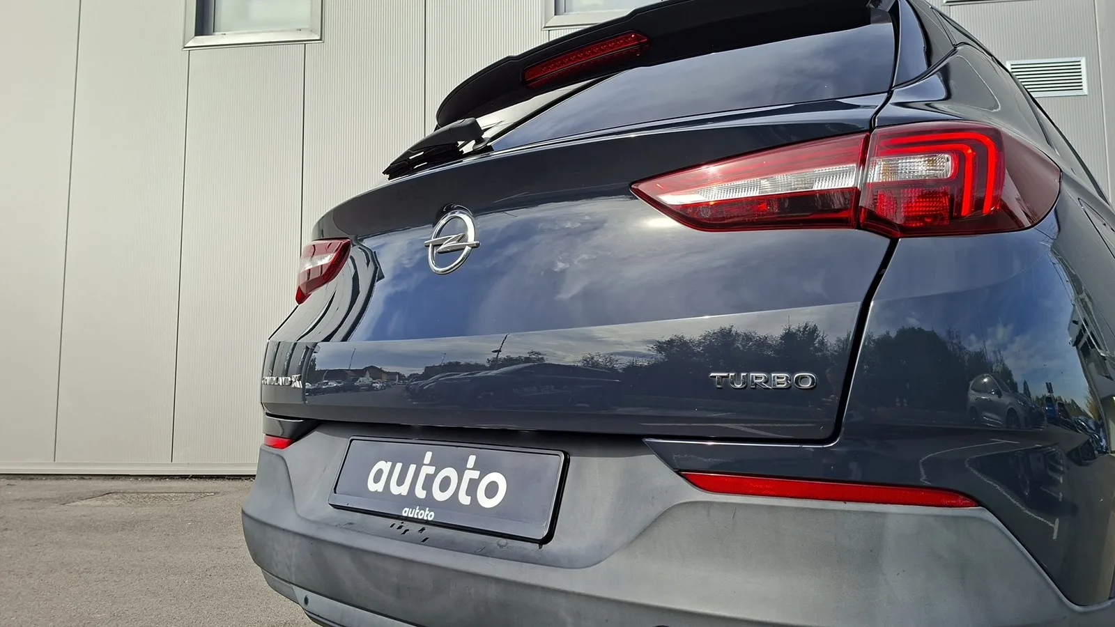 Opel Grandland X 2019: fotografija 28