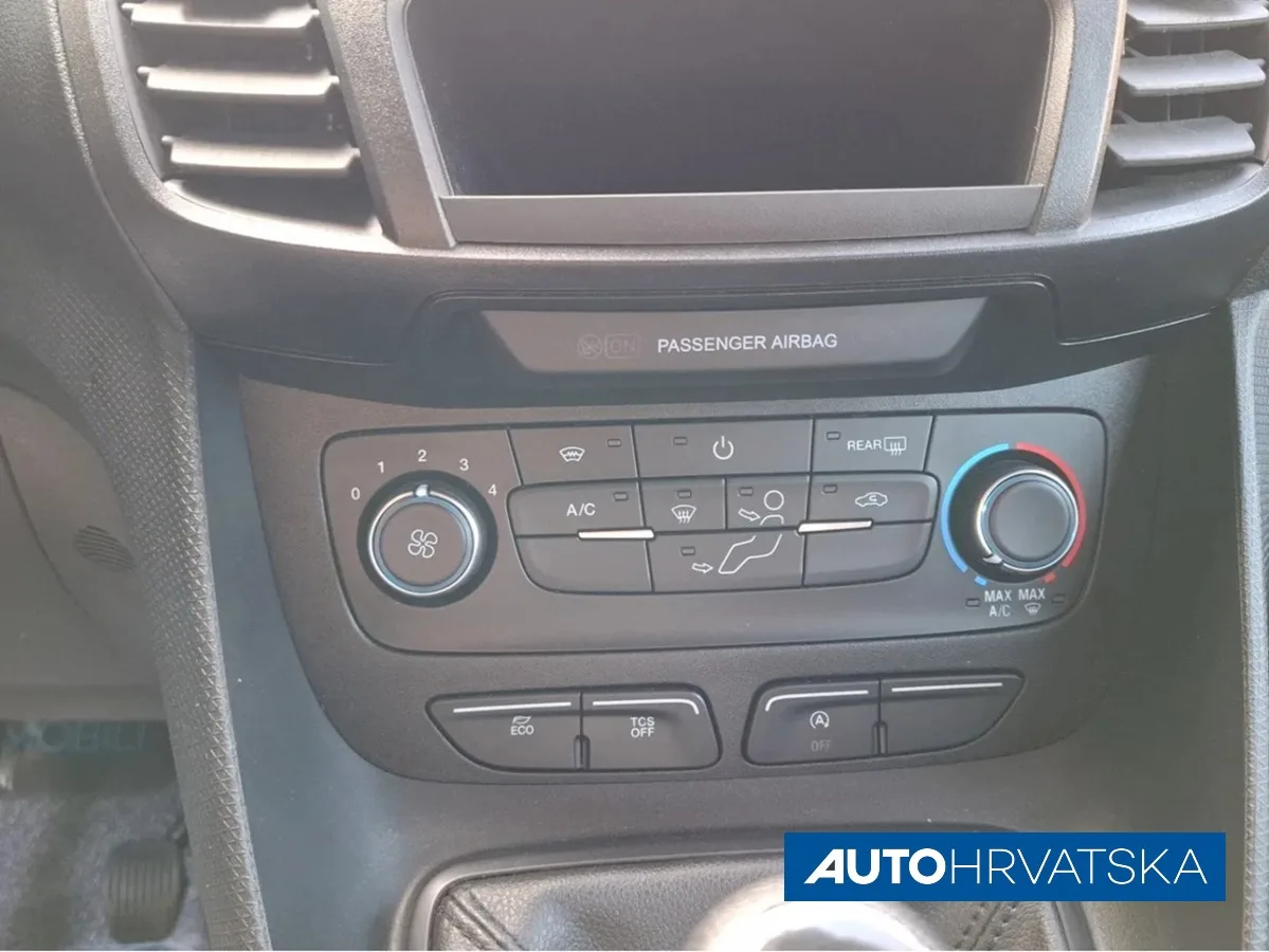 Ford Transit 2023 – fotografija 18