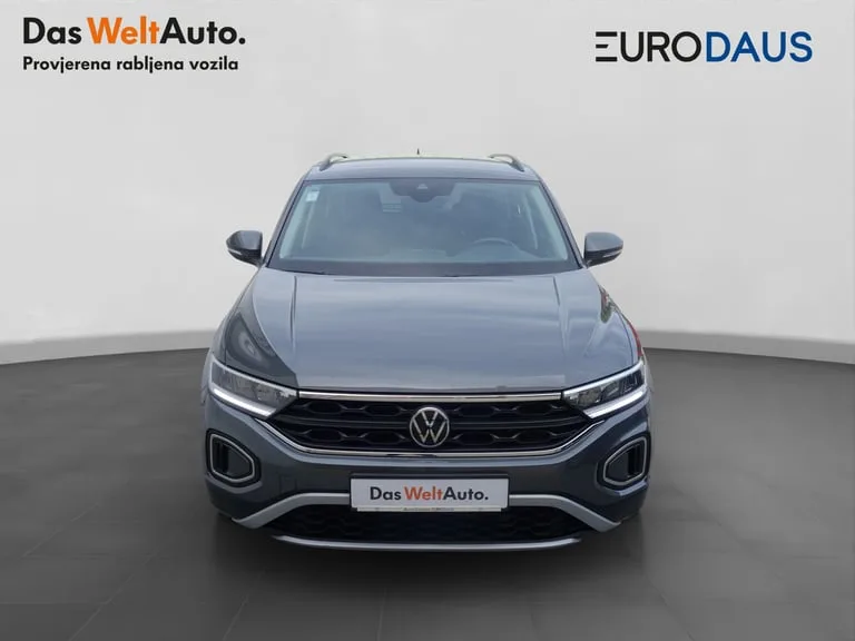 Volkswagen T-Roc 2023: fotografija 2