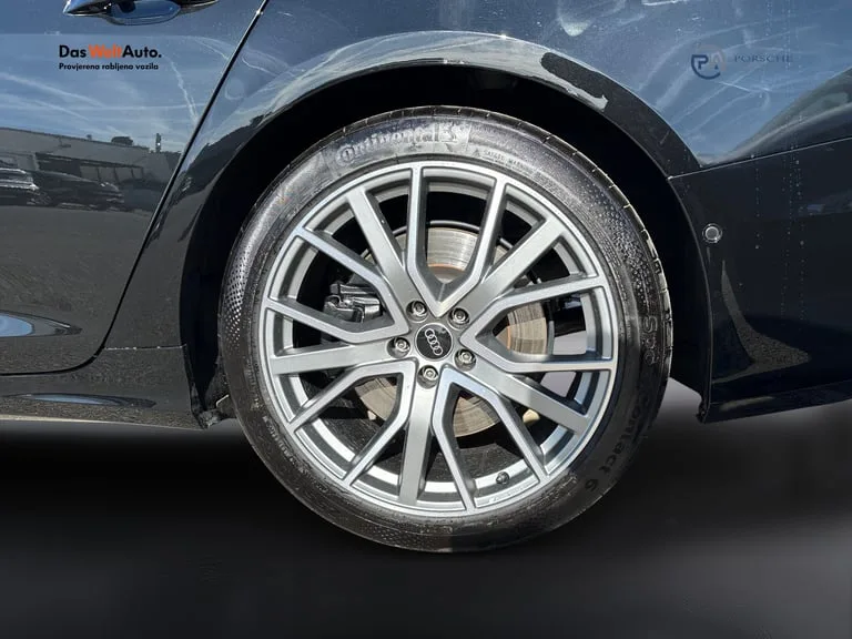 Audi S6 Avant 2024: fotografija 21