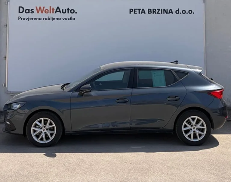 Seat Leon 2025: fotografija 2