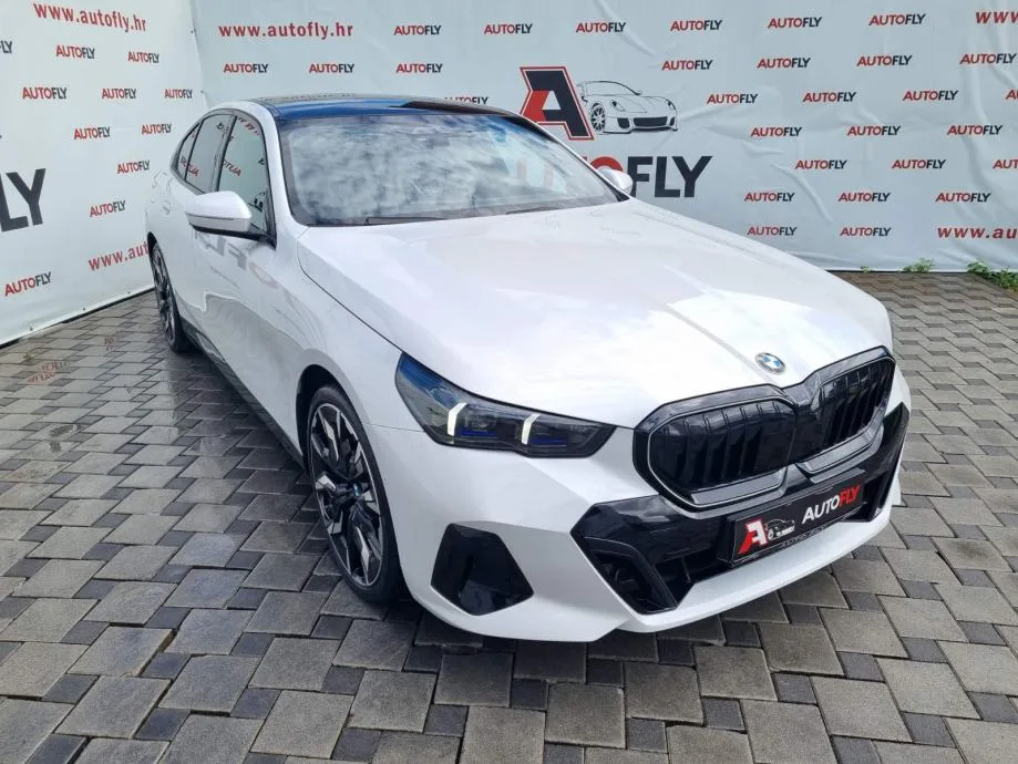 BMW Serija 5 2025 – fotografija 2