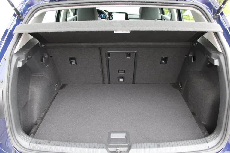 Volkswagen Golf VIII 2023: fotografija 16
