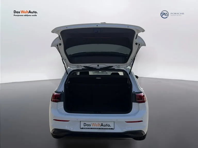 Volkswagen Golf VIII 2025: fotografija 19