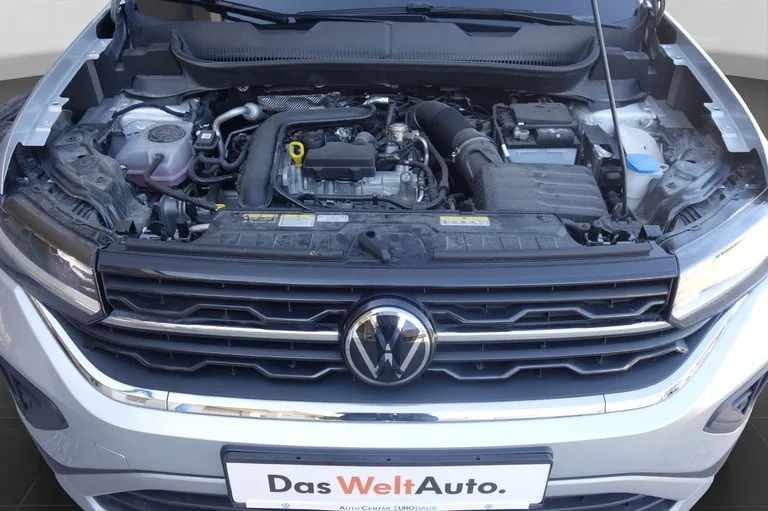 Volkswagen T-Cross 2025: fotografija 16