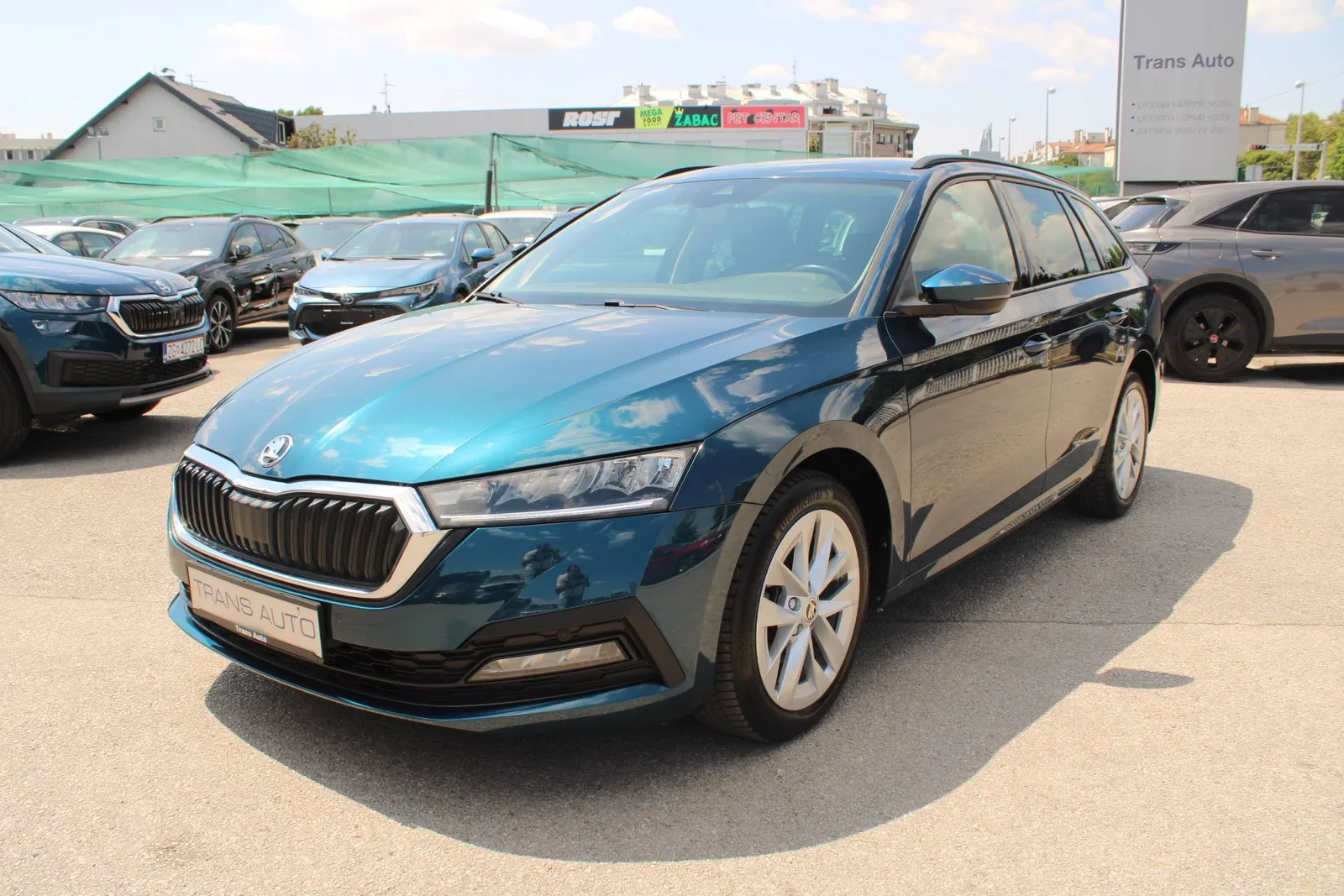 Škoda Octavia Combi 2023 – fotografija 1