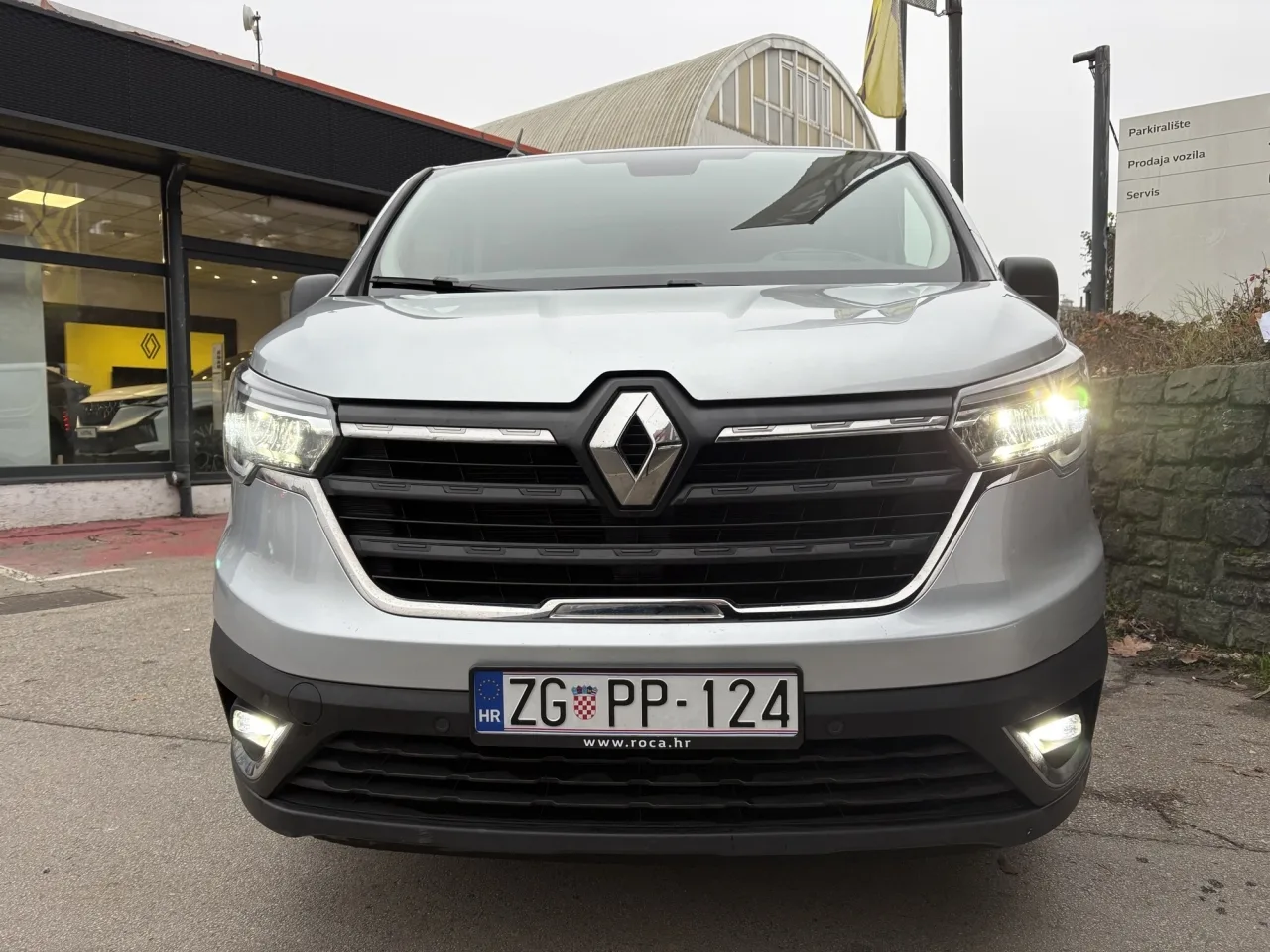 Renault Trafic 2023 – fotografija 2