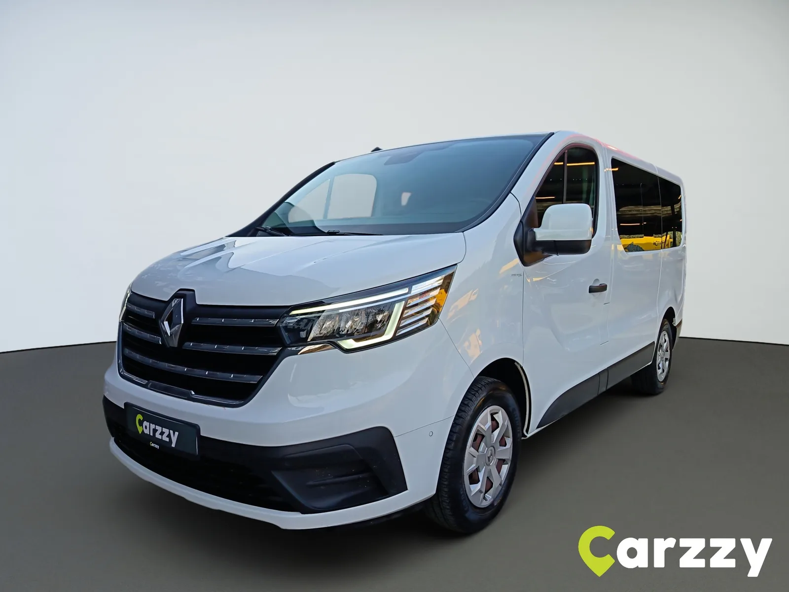 Renault Trafic 2023 – fotografija 1