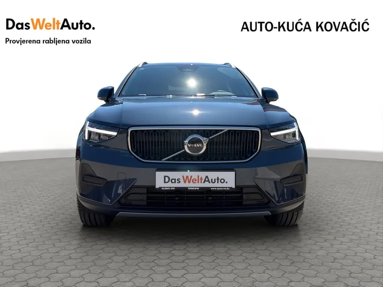 Volvo XC40 2026: fotografija 2