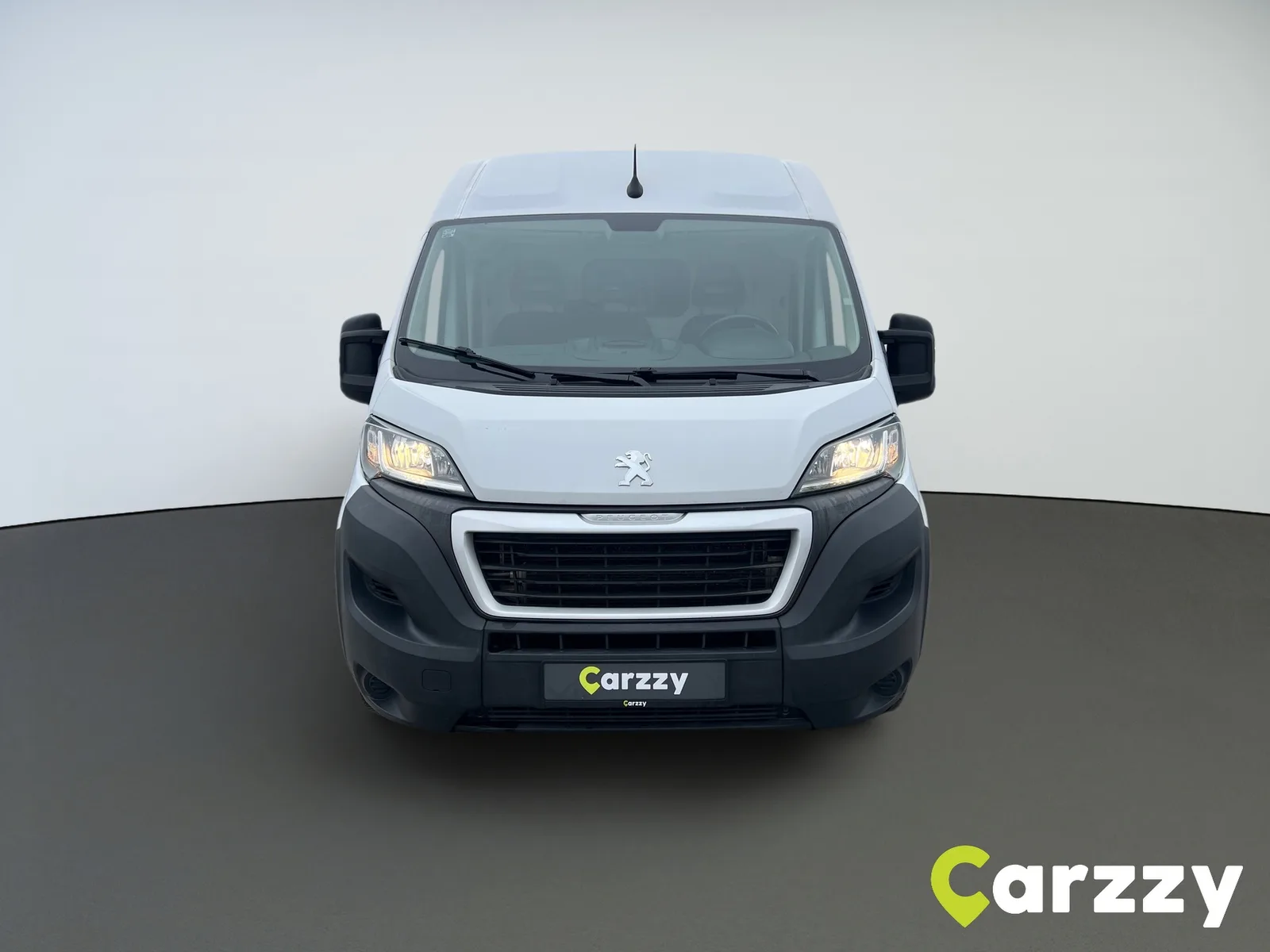 Peugeot Boxer 2021: fotografija 2