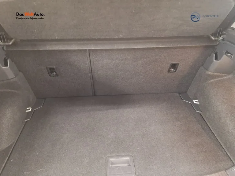 Volkswagen T-Cross 2023: fotografija 19