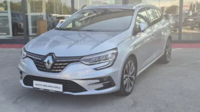 Renault Megane 2022: fotografija 1