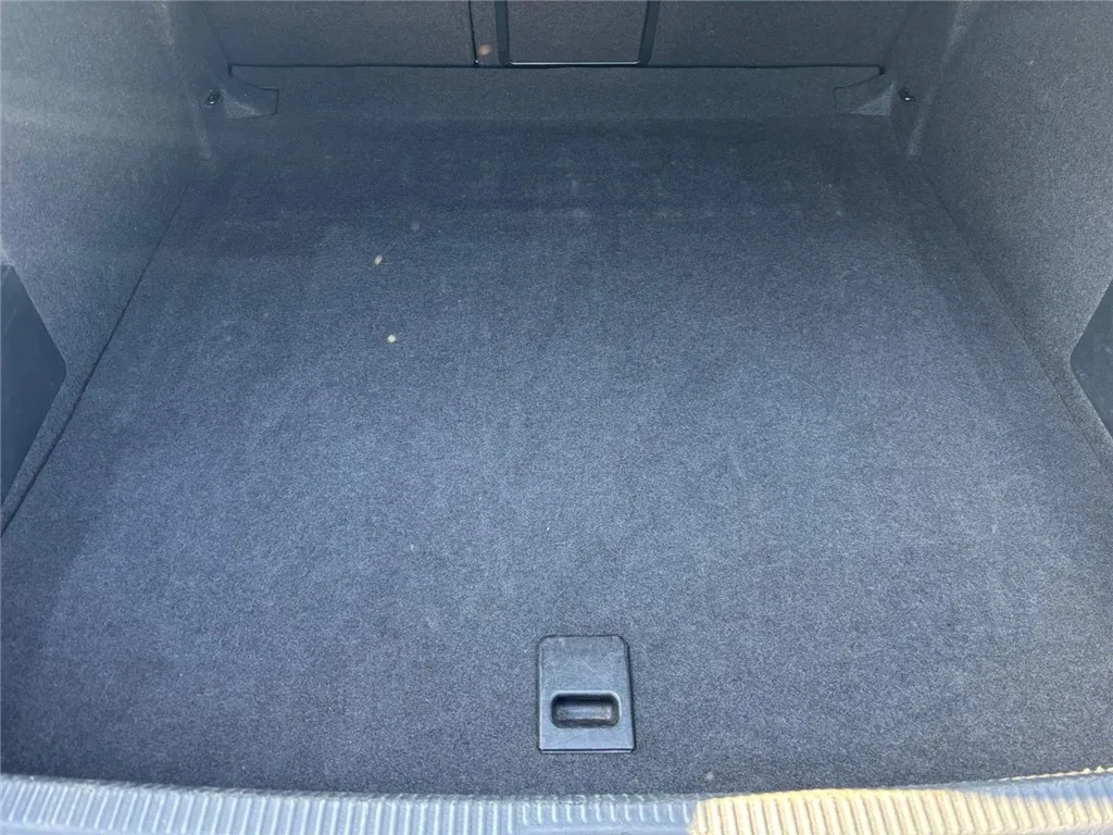 Volkswagen Passat 2011 – fotografija 16