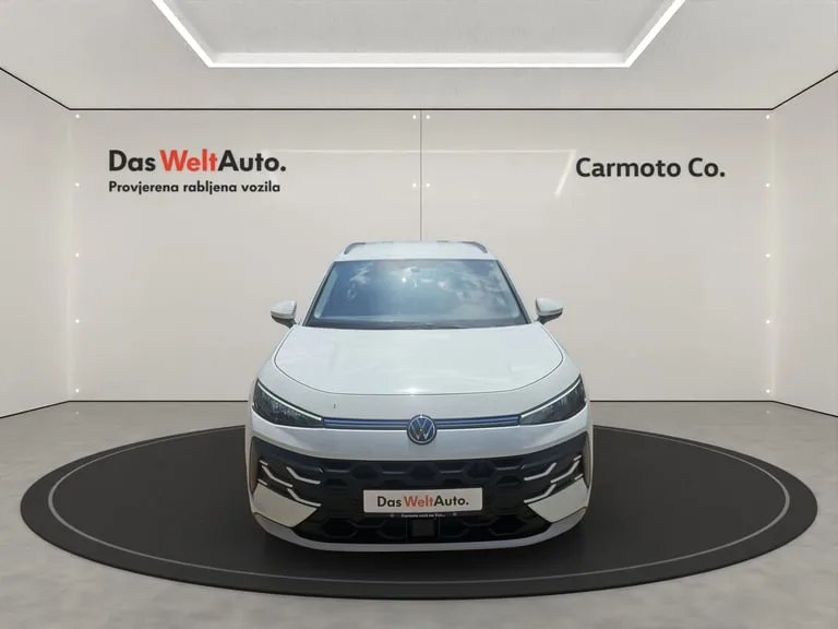 Volkswagen T-Roc 2026: fotografija 8