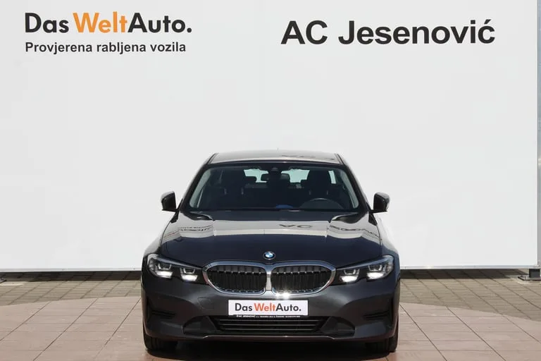 BMW Serija 3 2021: fotografija 2