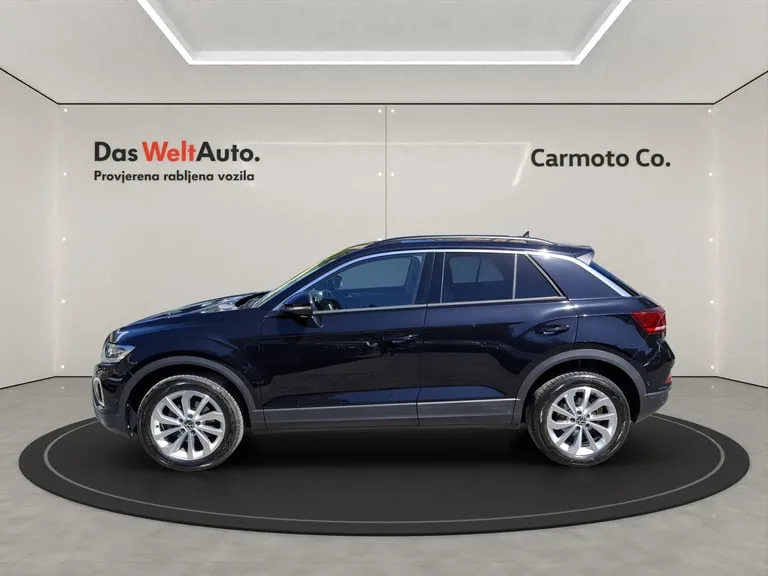 Volkswagen T-Roc 2024: fotografija 2