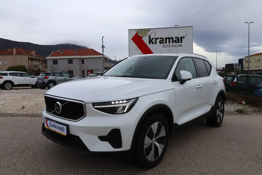 Volvo Xc40 2025 – fotografija 1