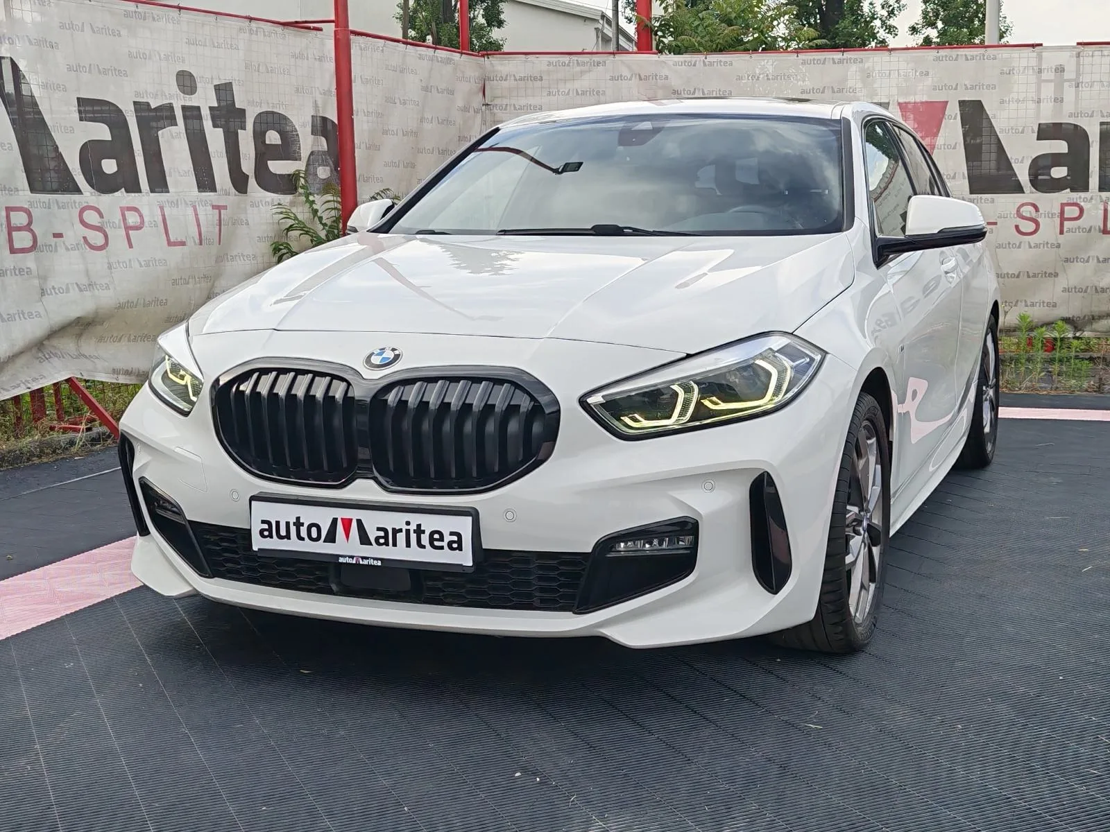 BMW Serija 1 2020 – fotografija 2