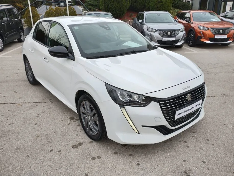 Peugeot 208 2022: fotografija 2