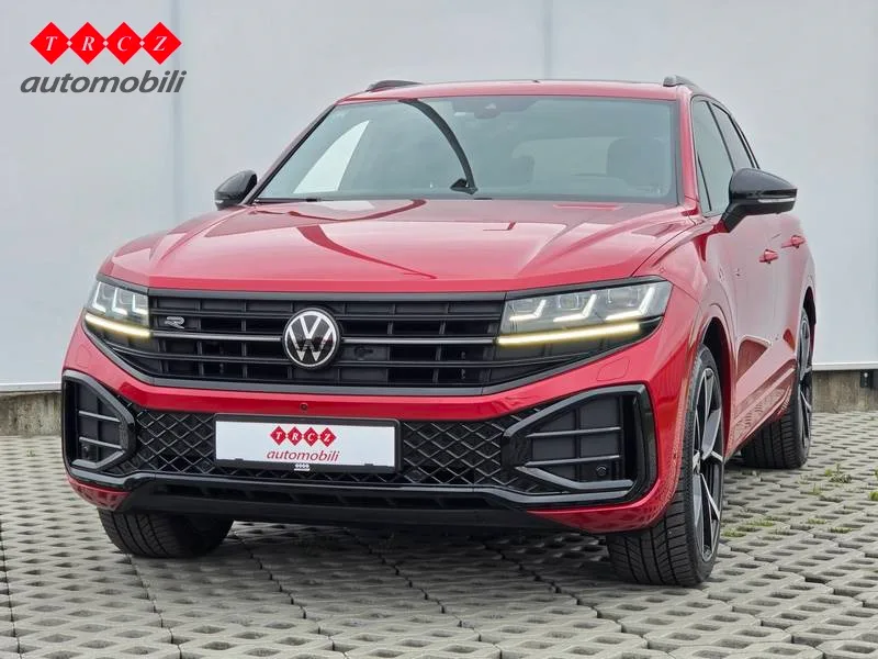 Volkswagen Touareg 2024: fotografija 2