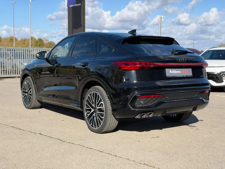 Audi Q5 2026: fotografija 2