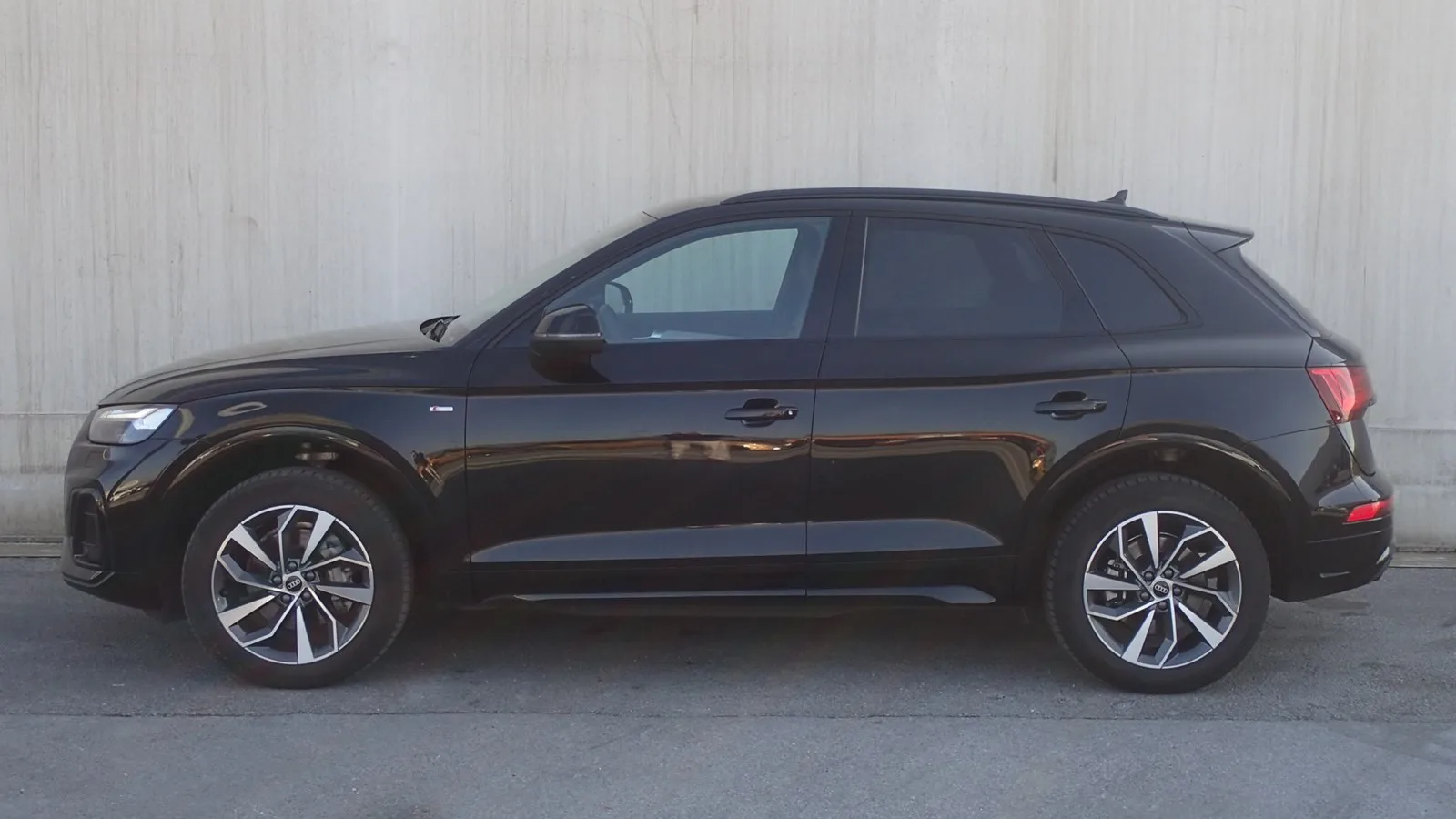 Audi Q5 2022: fotografija 2