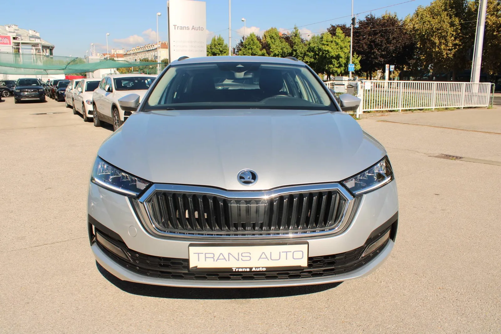 Škoda Octavia Combi 2023 – fotografija 2