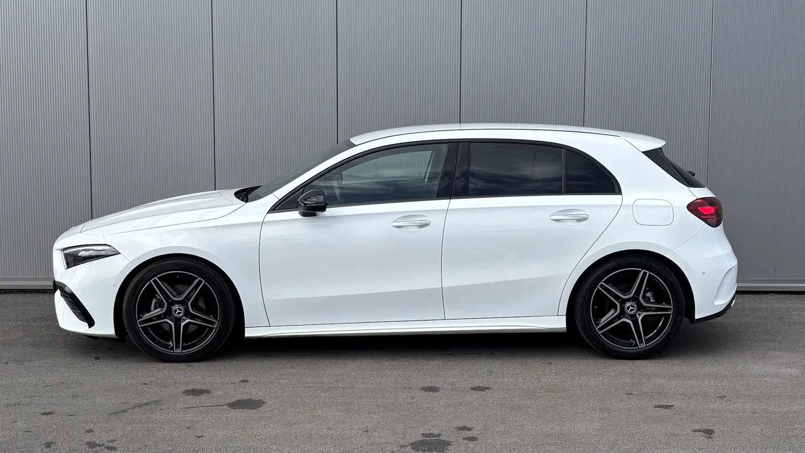 Mercedes-Benz A-Klasa 2024: fotografija 2