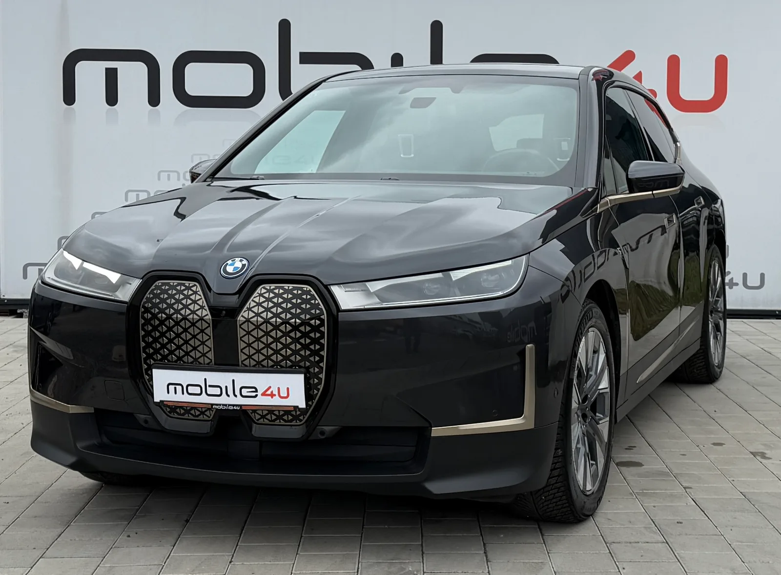 BMW Ix 2022: fotografija 1