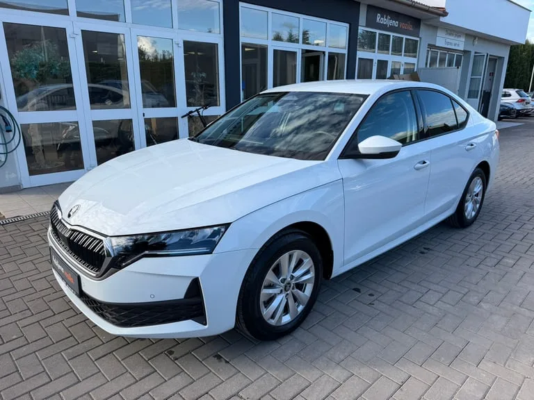 Škoda Octavia 2026: fotografija 1