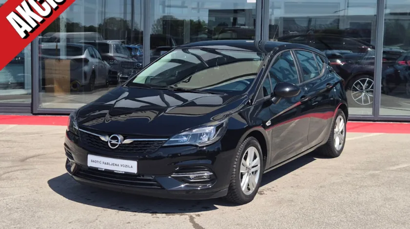 Opel Astra 2021 – fotografija 1