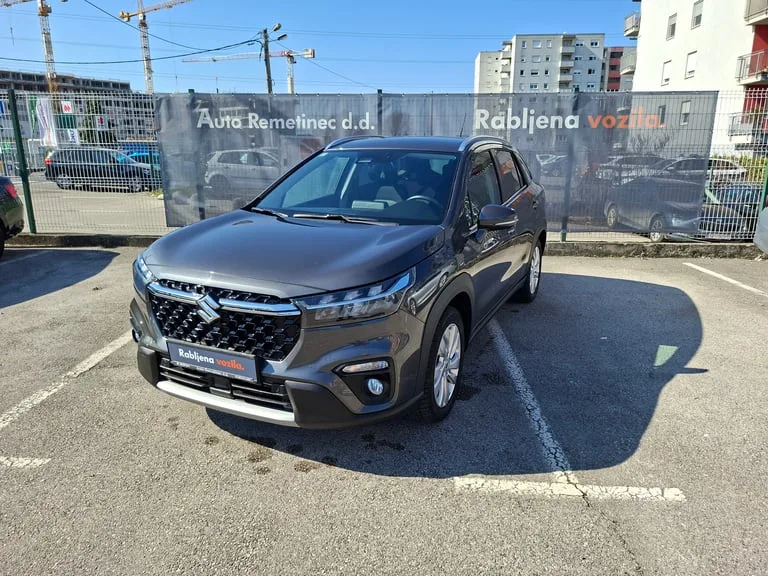 Suzuki S-Cross