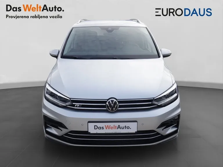 Volkswagen Touran 2024: fotografija 2