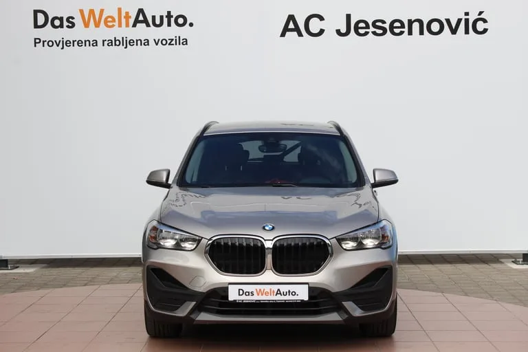 BMW X1 2022: fotografija 2