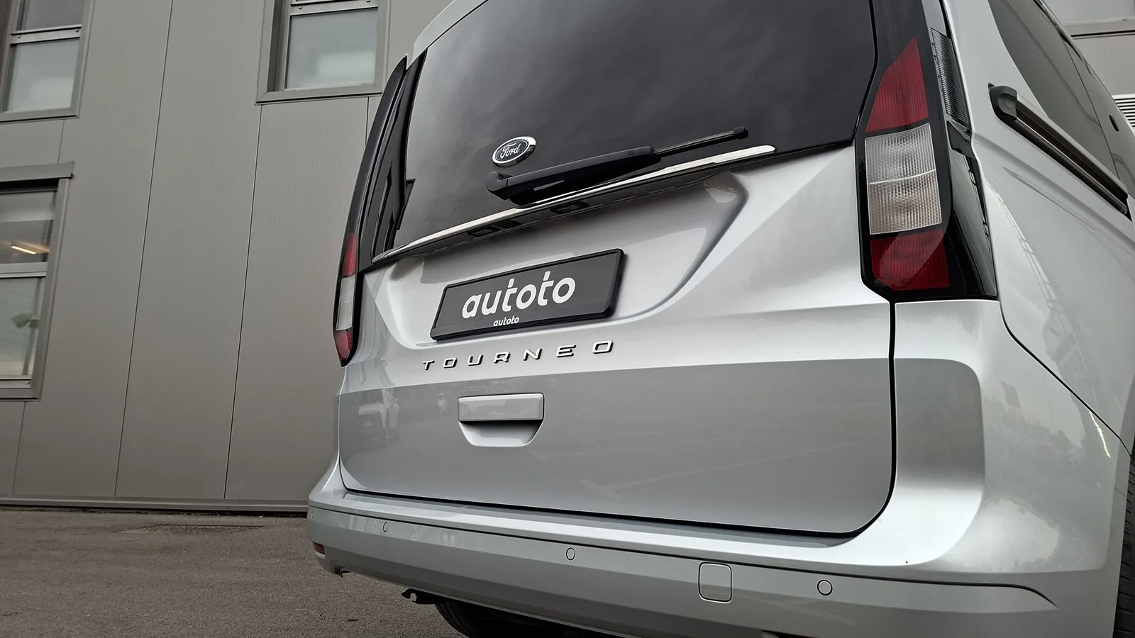 Ford Tourneo Connect 2024: fotografija 28