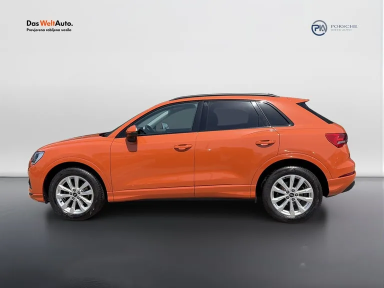 Audi Q3 2022: fotografija 2